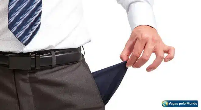 Homem furta carteira de presidente da empresa onde foi fazer entrevista de emprego