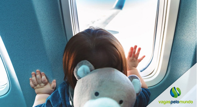 viajar com bebê de avião