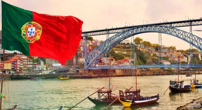 Grupo britânico com vagas em Portugal