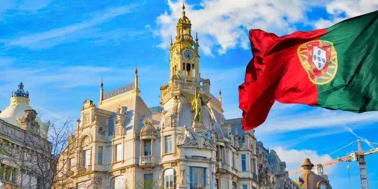 Empresa busca trabalhadores em Portugal