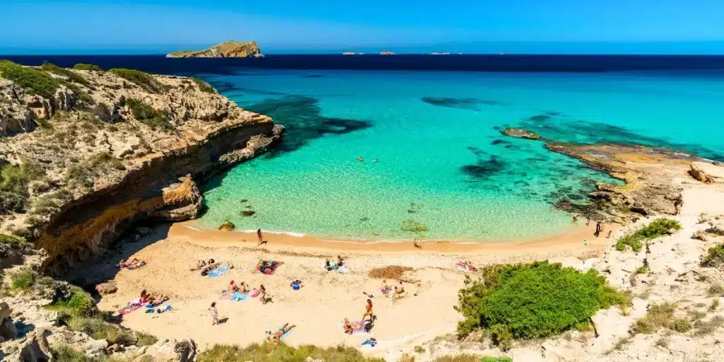 Ibiza limita veículos