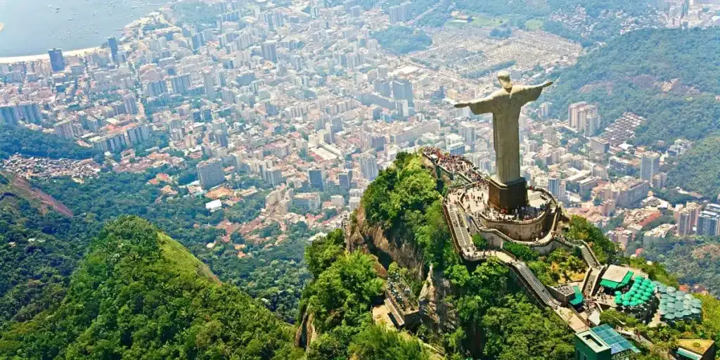 Portugueses desistem do Brasil