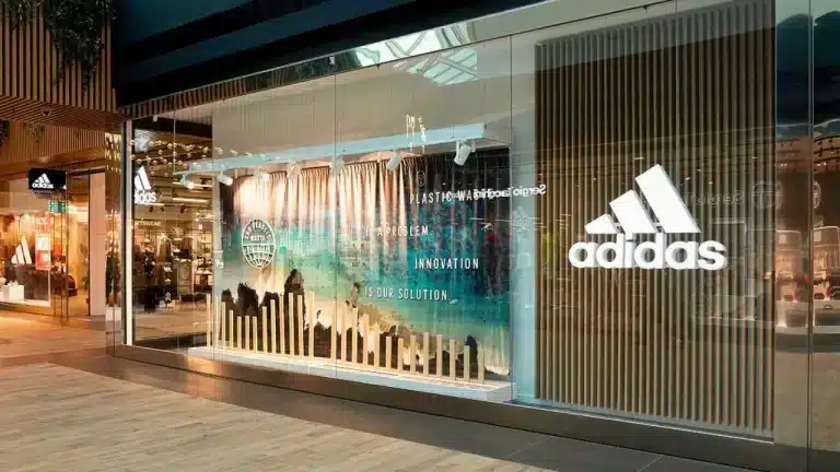 Adidas recruta em Portugal