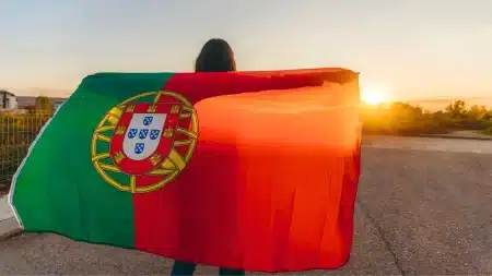 Nova Lei da Nacionalidade em Portugal torna mais difícil conseguir cidadania: entenda o que muda Nova Lei da Nacionalidade em Portugal afeta imigrantes
