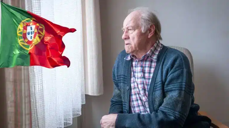 Idade da aposentadoria em Portugal aproxima de 67 anos.