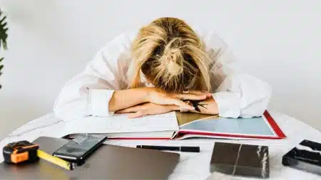 Exaustão Emocional no final do ano: ninguém fala disso, mas todos sentimos Exaustão Emocional