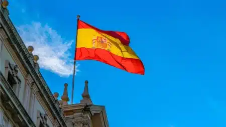 Emprego na Espanha 2026: empresa de serviços busca profissionais Emprego na Espanha 2026