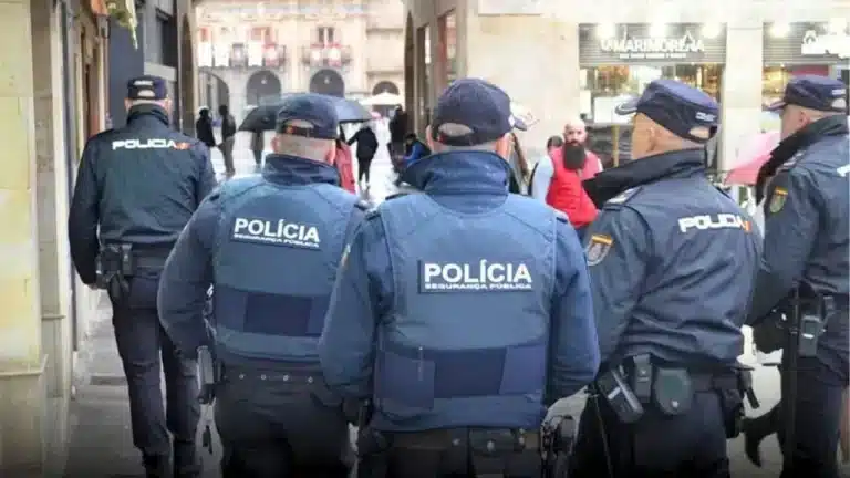 Imigrantes regularizados na Espanha deportados na EU