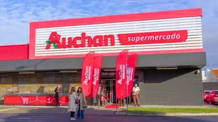 Rede francesa recruta em Portugal