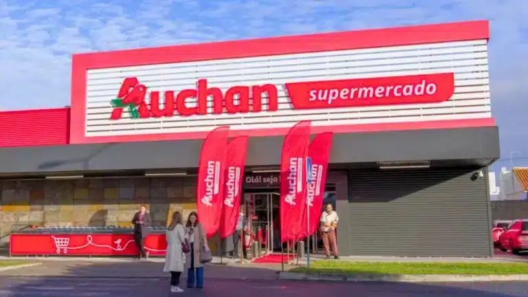 Rede francesa recruta em Portugal